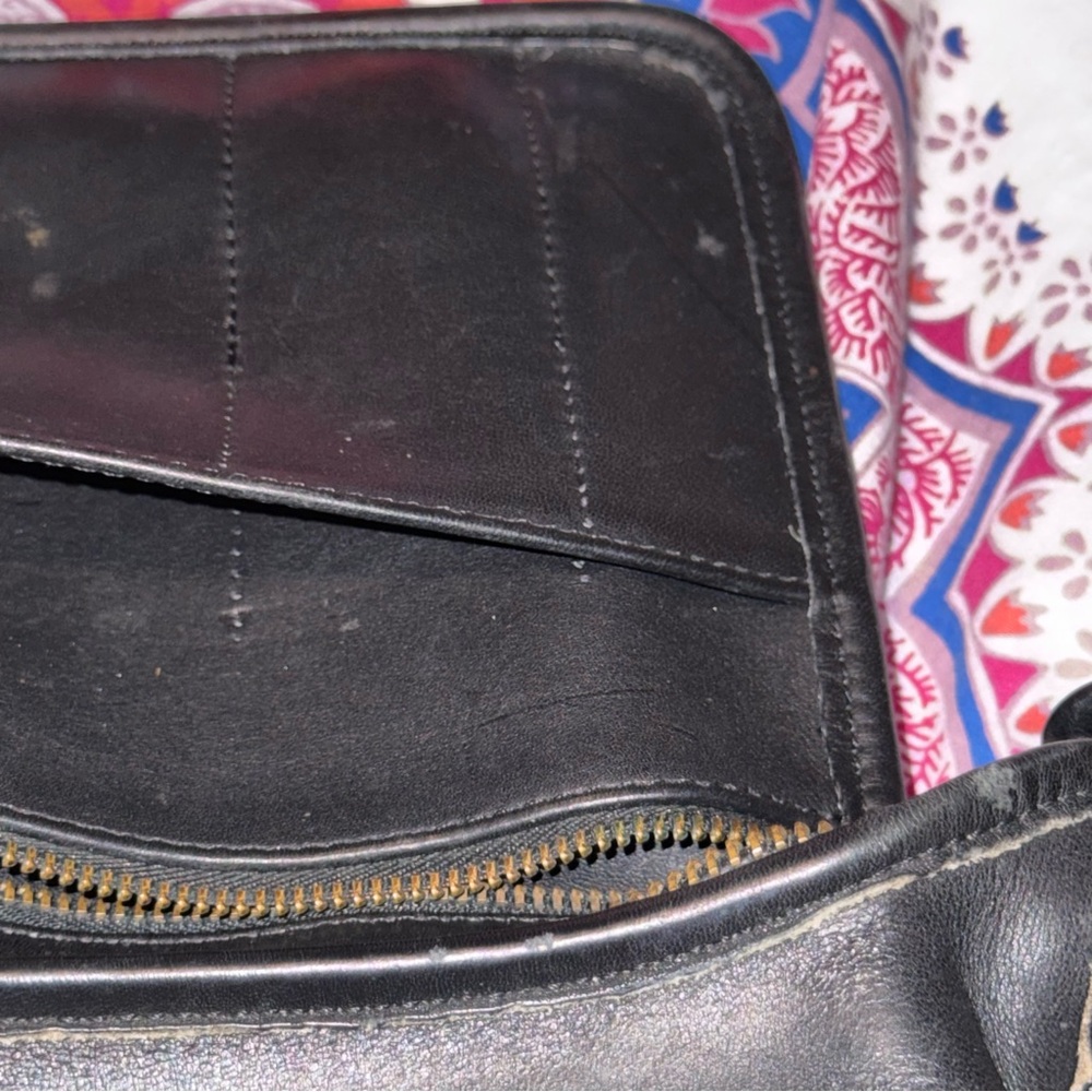 Vtg Coach Legacy Zip #9966 Black Leather Crossbody Shoulder Bag Gold Hardware - Picture 13 of 14